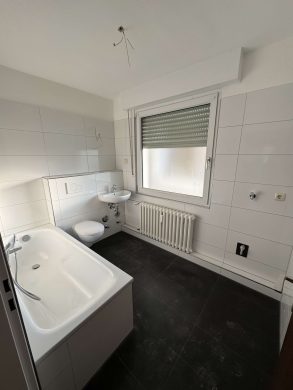 Gemütliche Wohnung in der Essener Str. 41 in 45899 Gelsenkirchen, 4. OG mitte, 45899 Gelsenkirchen, Etagenwohnung