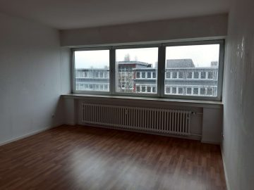 Schönes Apartment in zentraler Lage in der Viktoriastr. 69, Bochum, 4. OG rechts mitte, 44805 Bochum, Etagenwohnung
