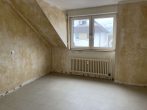 Gemütliche Dachgeschosswohnung auf der Weidenstraße 4 in 45357 Essen - Schlafzimmer